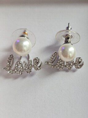 Origami Owl Pearl & Crystal Script Earrings